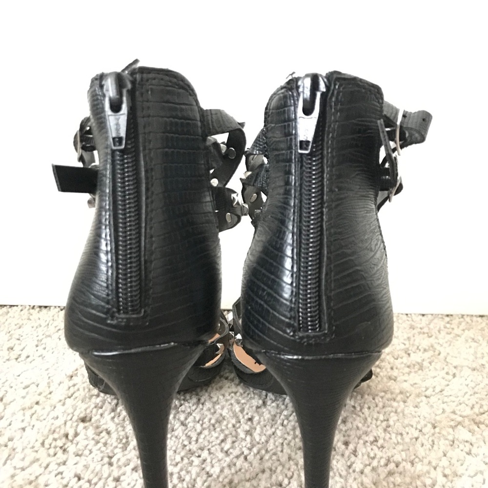 Mossimo Black Pleather Heels - Picture 3 of 3